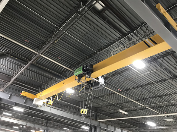 Single beam overhead crane2 Puente grúa suspendido2