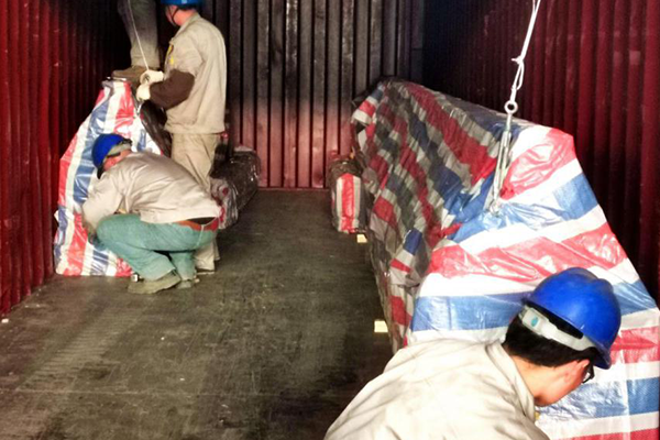 Gantry crane packing Embalaje de grúa de pórtico