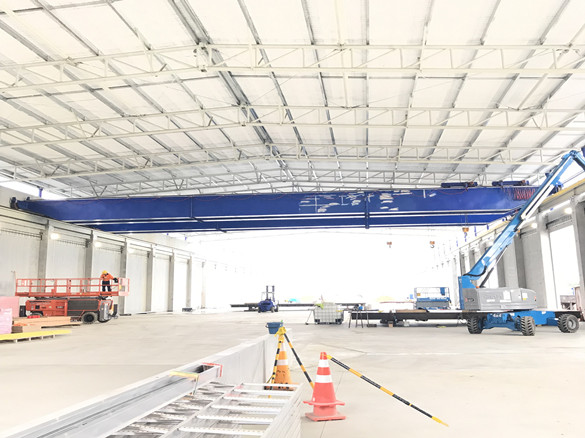 overhead crane Grúa aérea