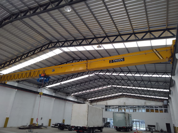 Overhead crane 4