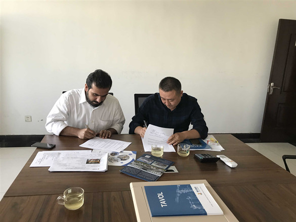 Contrato de gr&uacute;a p&oacute;rtico