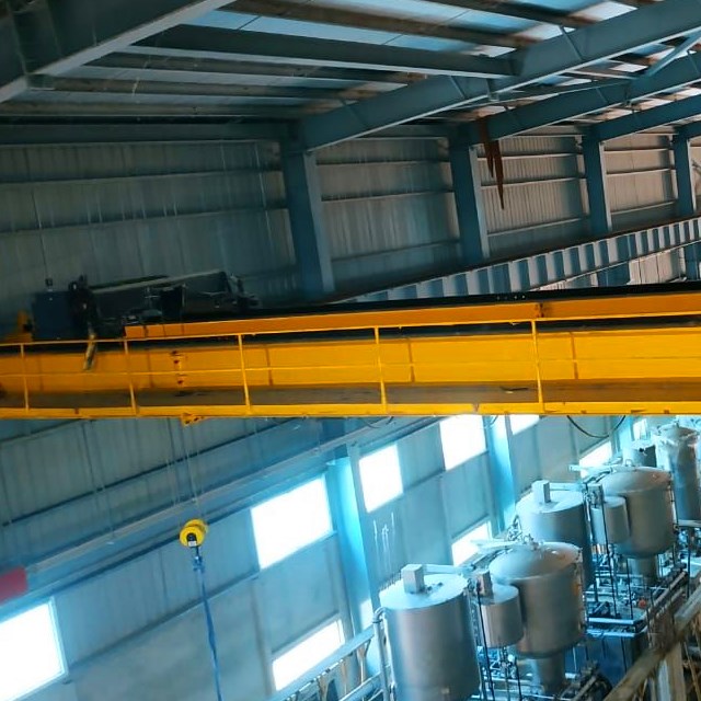 Gr&uacute;a de dise&ntilde;o europeo