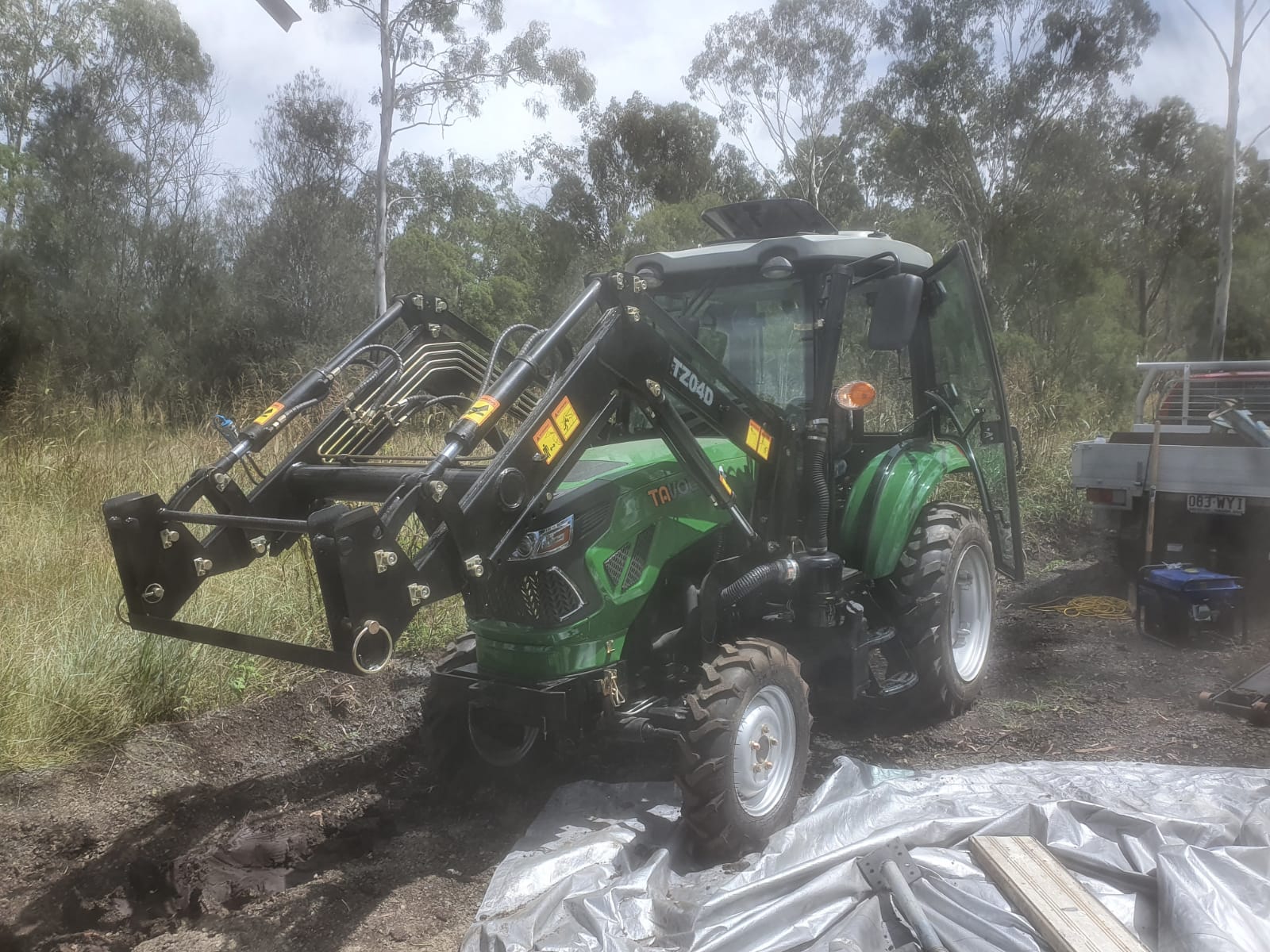 Servicio de maquinaria agrícola de tractores de 70 hp en Australia