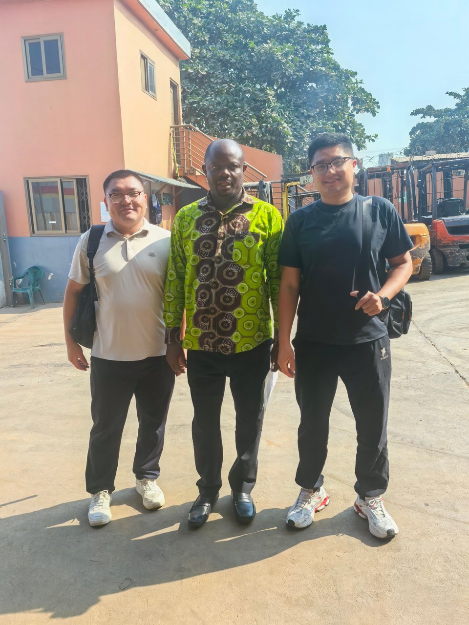 El equipo de Tavol visita a clientes en Ghana: construyendo asociaciones más sólidas en África