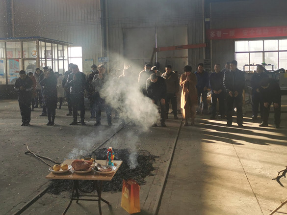 Grupo de gr&uacute;as Tavol.