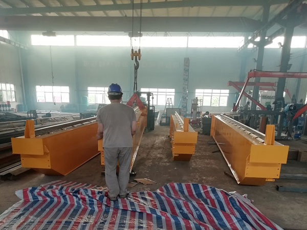 Gr&uacute;a a&eacute;rea