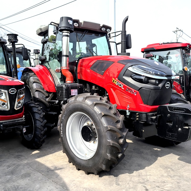 Tractor de servicio pesado 4x4 de 240 CV TL2404 - Grupo Tavol