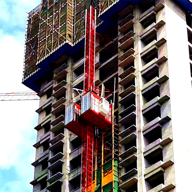 SC200/200 2000kg 33m/min Polipasto de construcción para pasajeros y materiales - Grupo Tavol