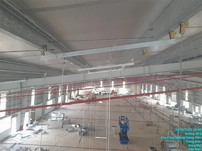 Foto del trabajo de la plataforma elevadora de tijera autopropulsada 